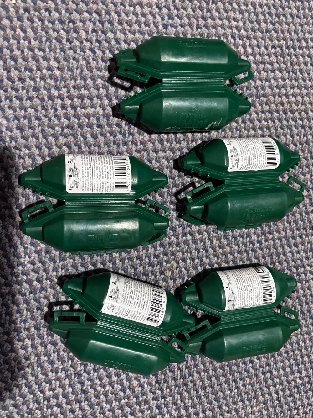 Green Plastic Mini twist and seal waterproof covers - Pack of 5. NWT